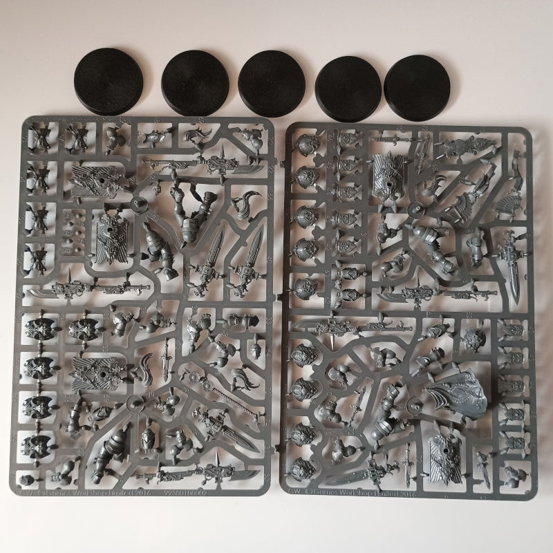 Adeptus Custodes Custodian Guard Squad x 5 New on Sprue
