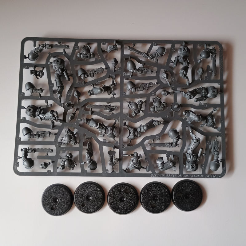 Space Marines Assault Intercessors x 5 New on Sprue Indomitus