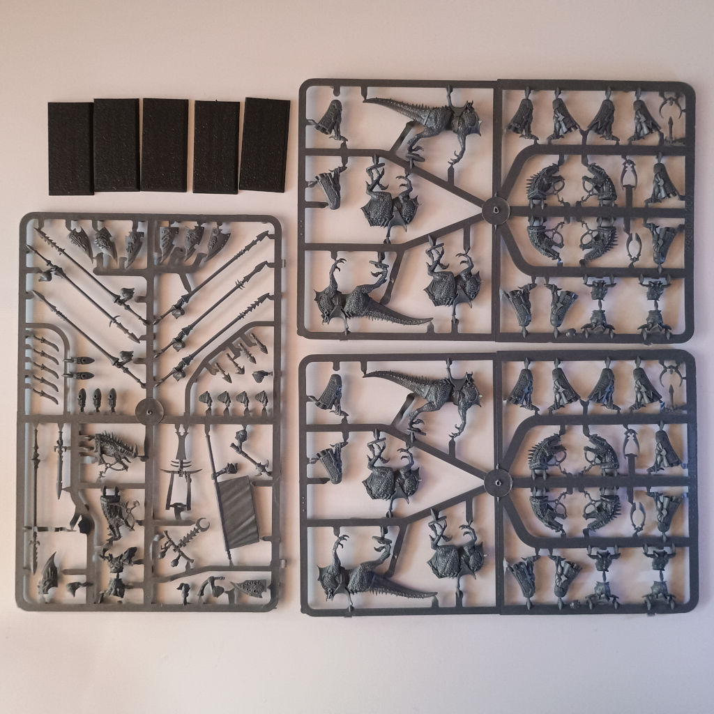 Dark Elves Drakespawn Knights x5 New on Sprue