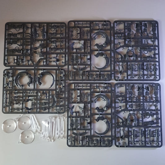 Necrons Tomb Blades x3 New on Sprue