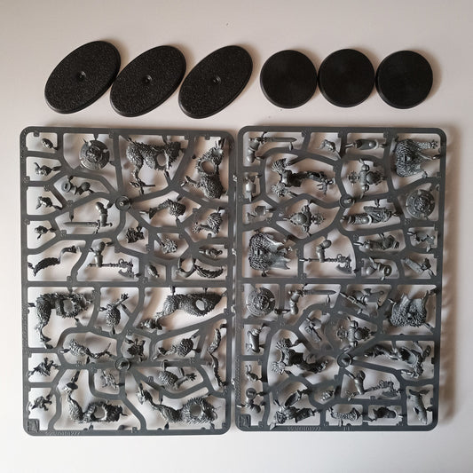 Space Wolves 3x Wolf Guard Headtakers with 3x Hunting Wolves New on Sprue