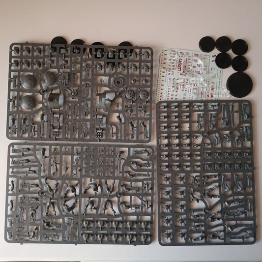 Tau Empire Fire Warriors New on Sprue