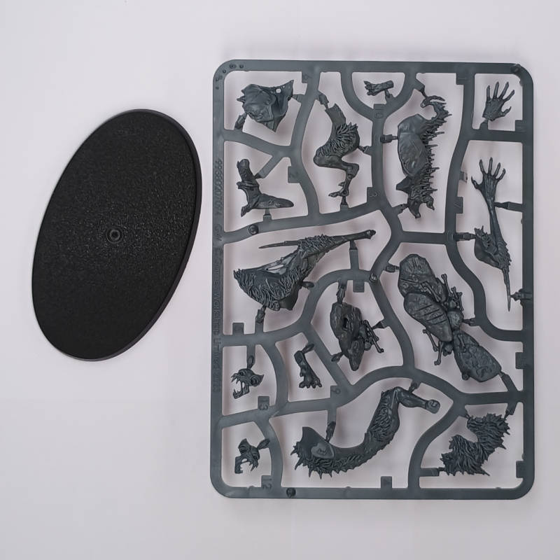 Varghulf Courtier New on Sprue – West Coast Games